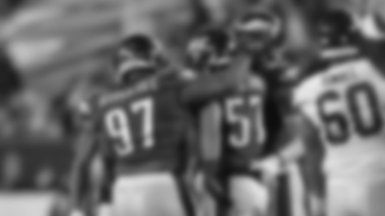 DT Javon Hargrave & LB T.J. Edwards