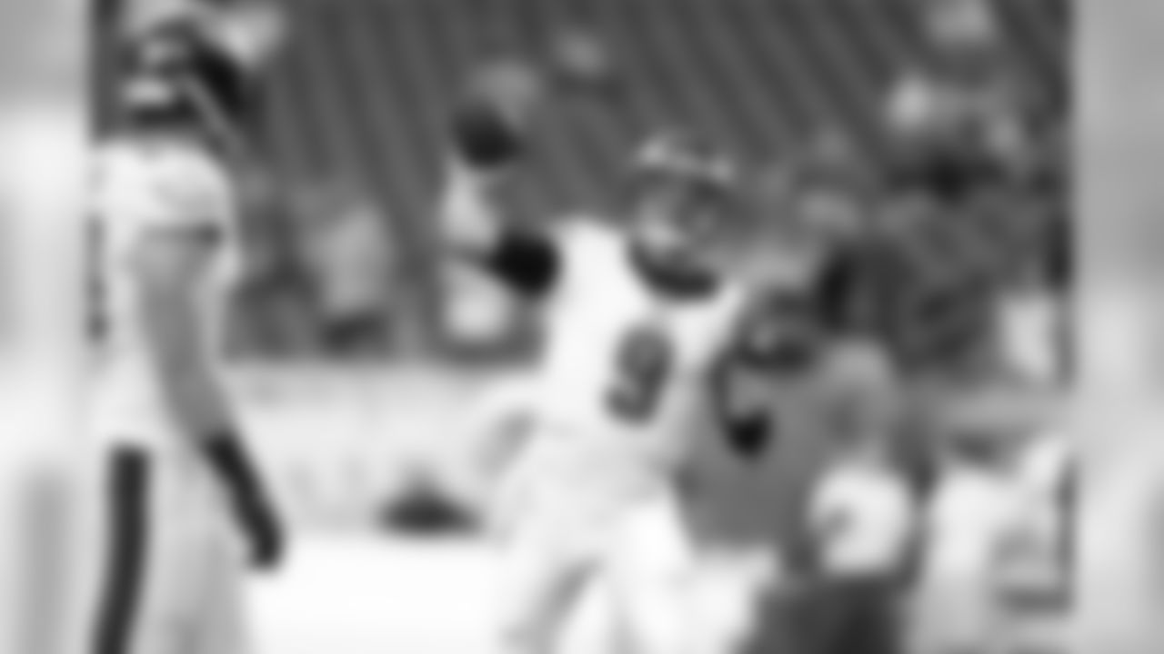 QB Nick Foles