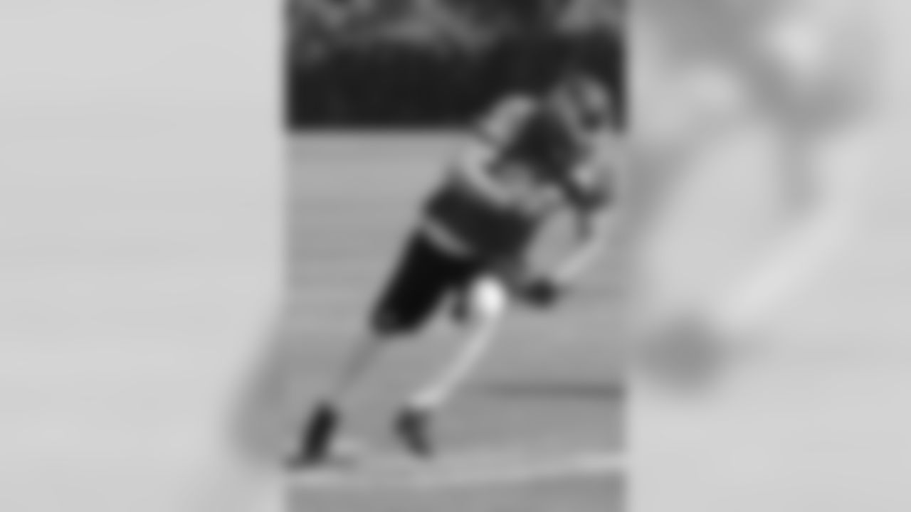 TE Zach Ertz