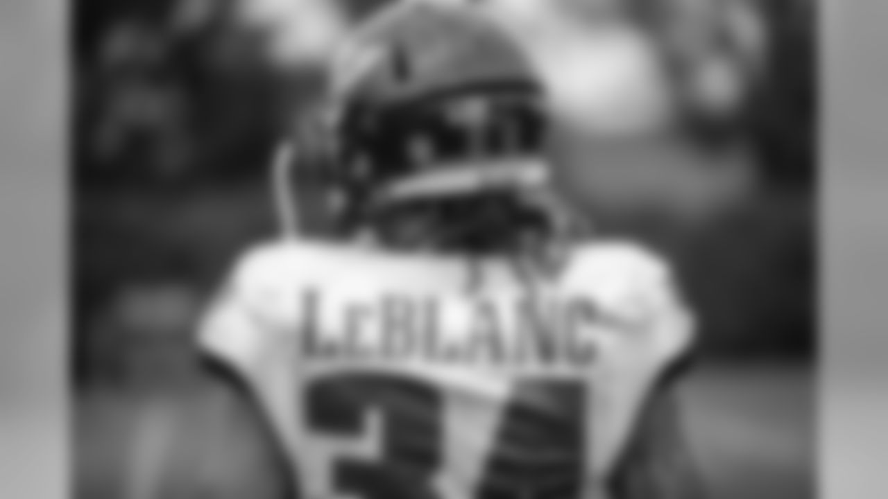CB Cre'Von LeBlanc