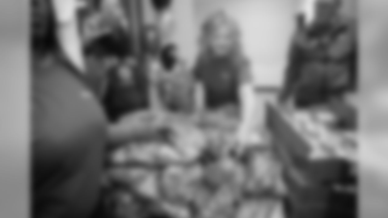 Feast of Justice is a non-profit organization dedicated to empowering the transformation of individuals, families and communities through hunger programs, education programs and life skills/counseling programs