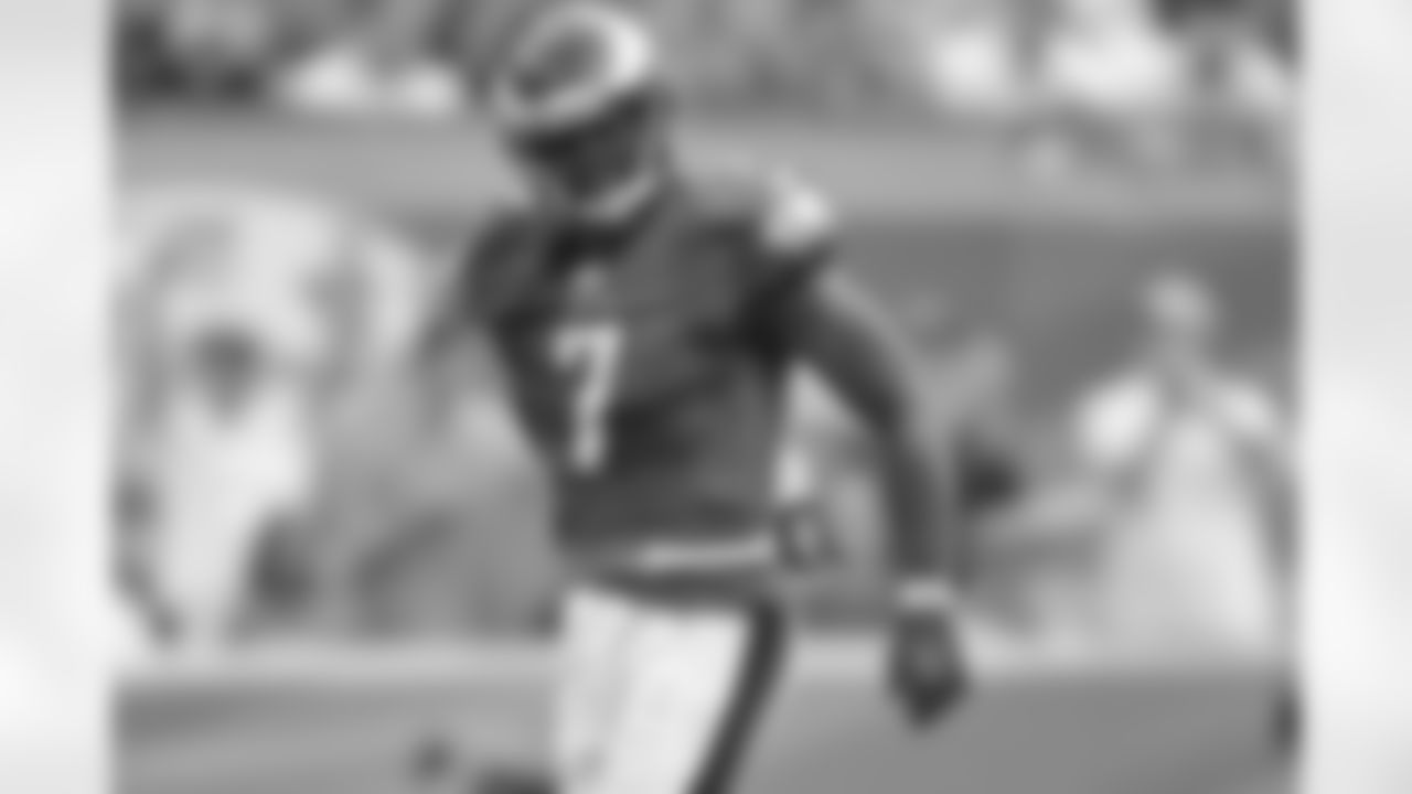 QB Michael Vick
