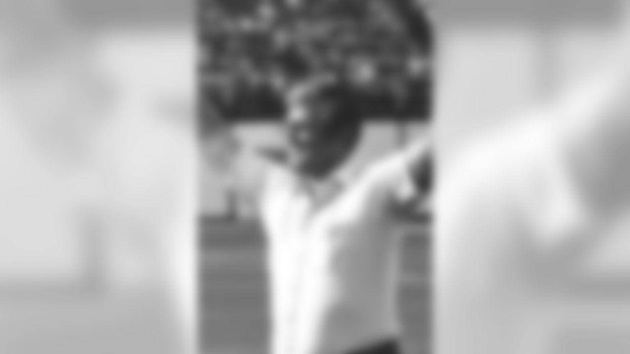 Bednarik is announced to the crowd in 1984