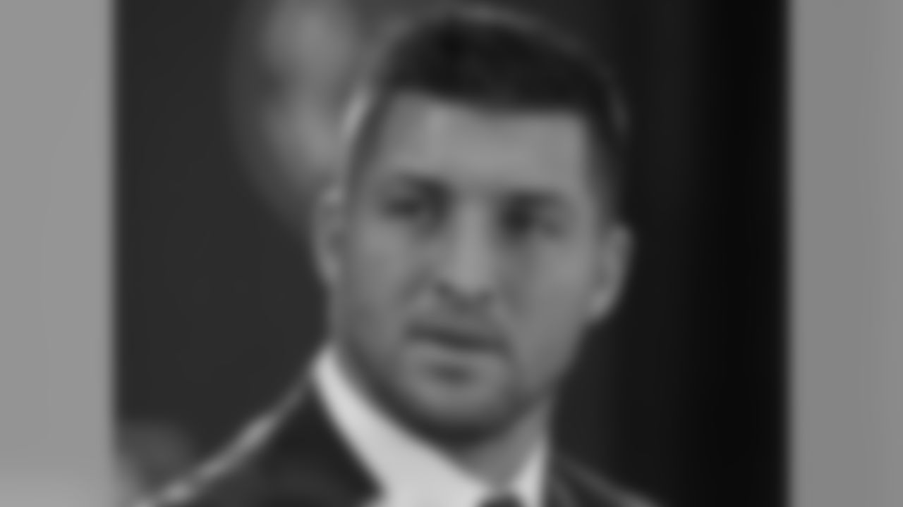 QB Tim Tebow was selected by the Broncos with the 25th overall pick in the 2010 NFL Draft