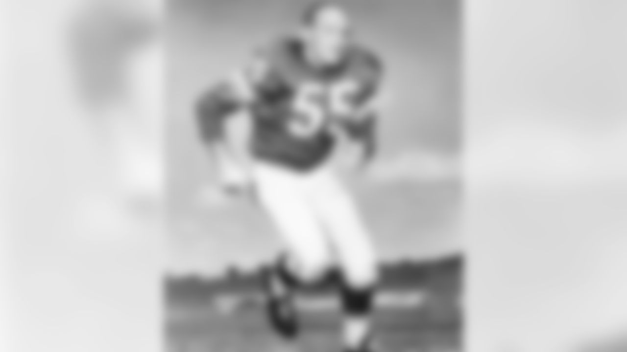 LB Maxie Baughan earned All-Pro honors in 1964