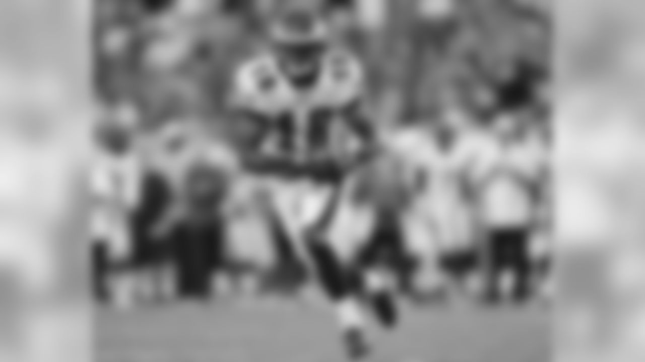 WR Jeremy Maclin