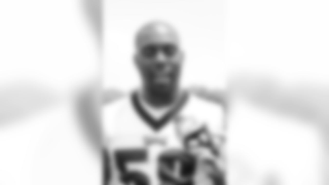 LB Trent Cole