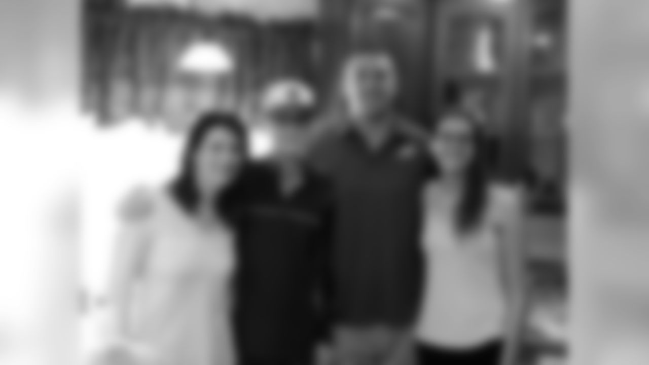 Alex with his mother Barb, sister Samantha, and TE Zach Ertz