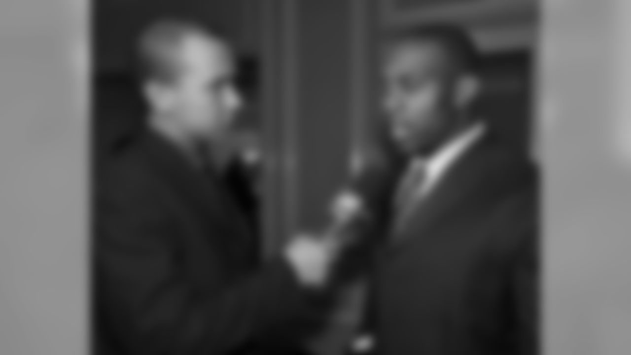PhiladelphiaEagles.com's Chris McPherson and DE Trent Cole