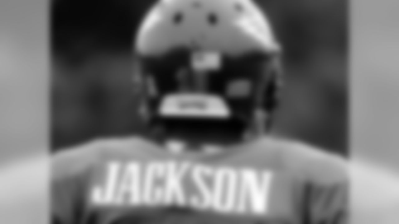WR DeSean Jackson and the Eagles are Tackling Breast Cancer for this month's Breast Cancer Awareness initiative #EaglesTBC