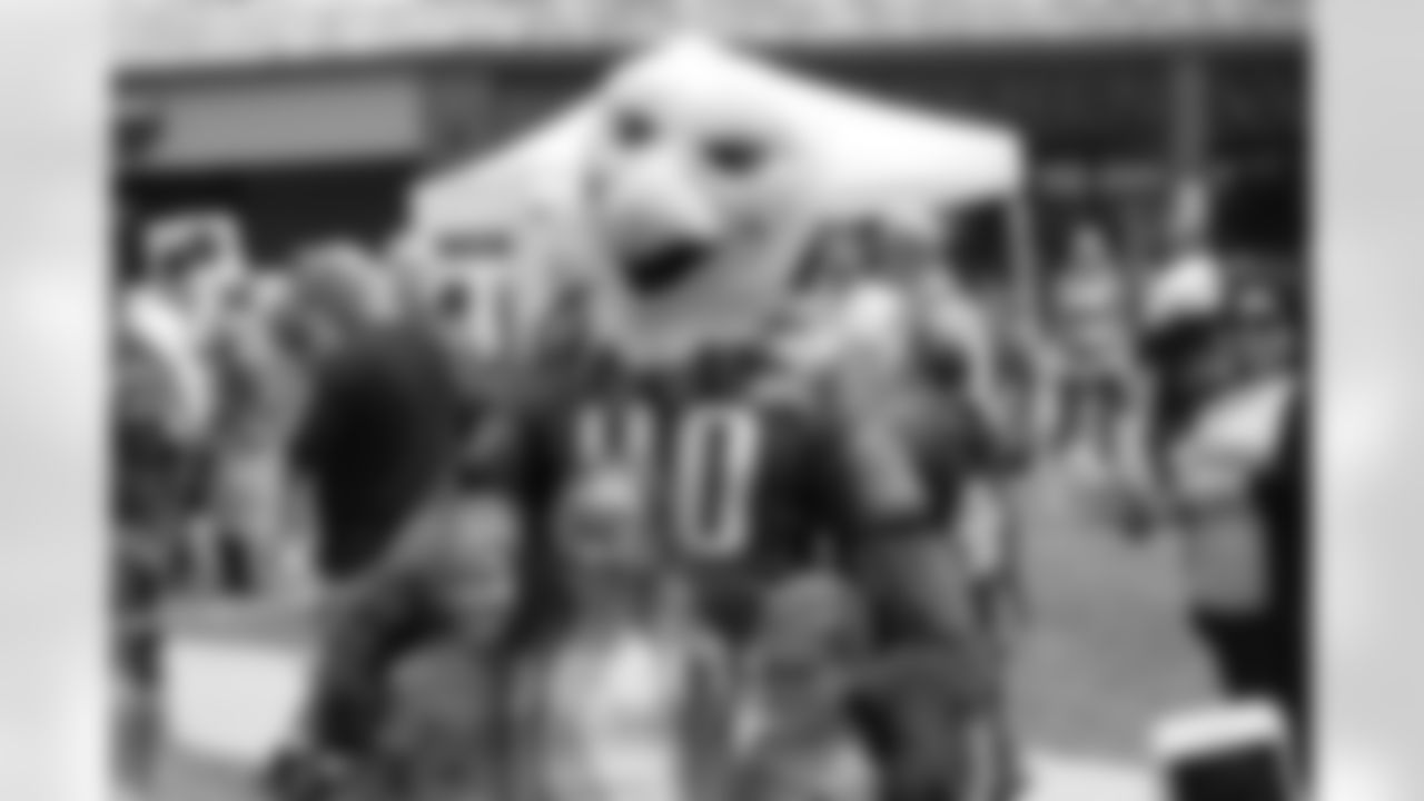 SWOOP meets some members of Eagles Nation