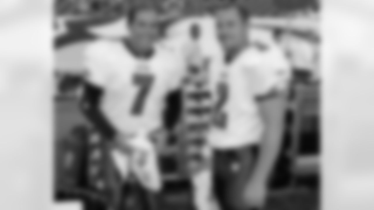 Punter Sean Landeta and Kicker David Akers