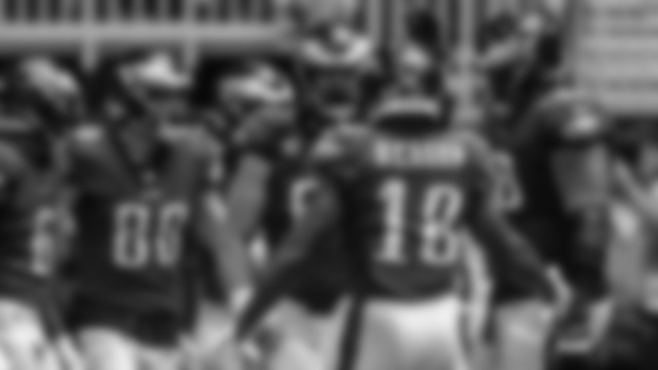 WR Jalen Reagor celebrates his touchdown with teammates