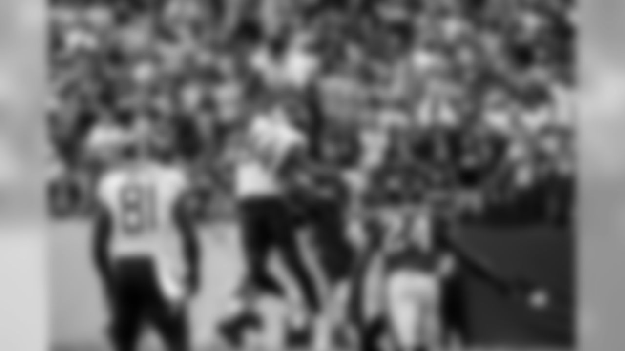 Philadelphia Eagles vs. Tennessee Titans at Nissan Stadium on September 30, 2018