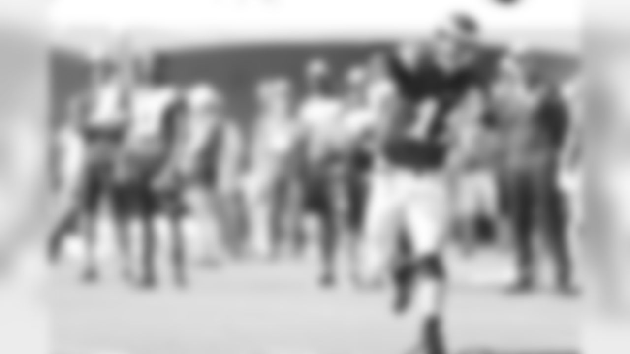 QB Carson Wentz