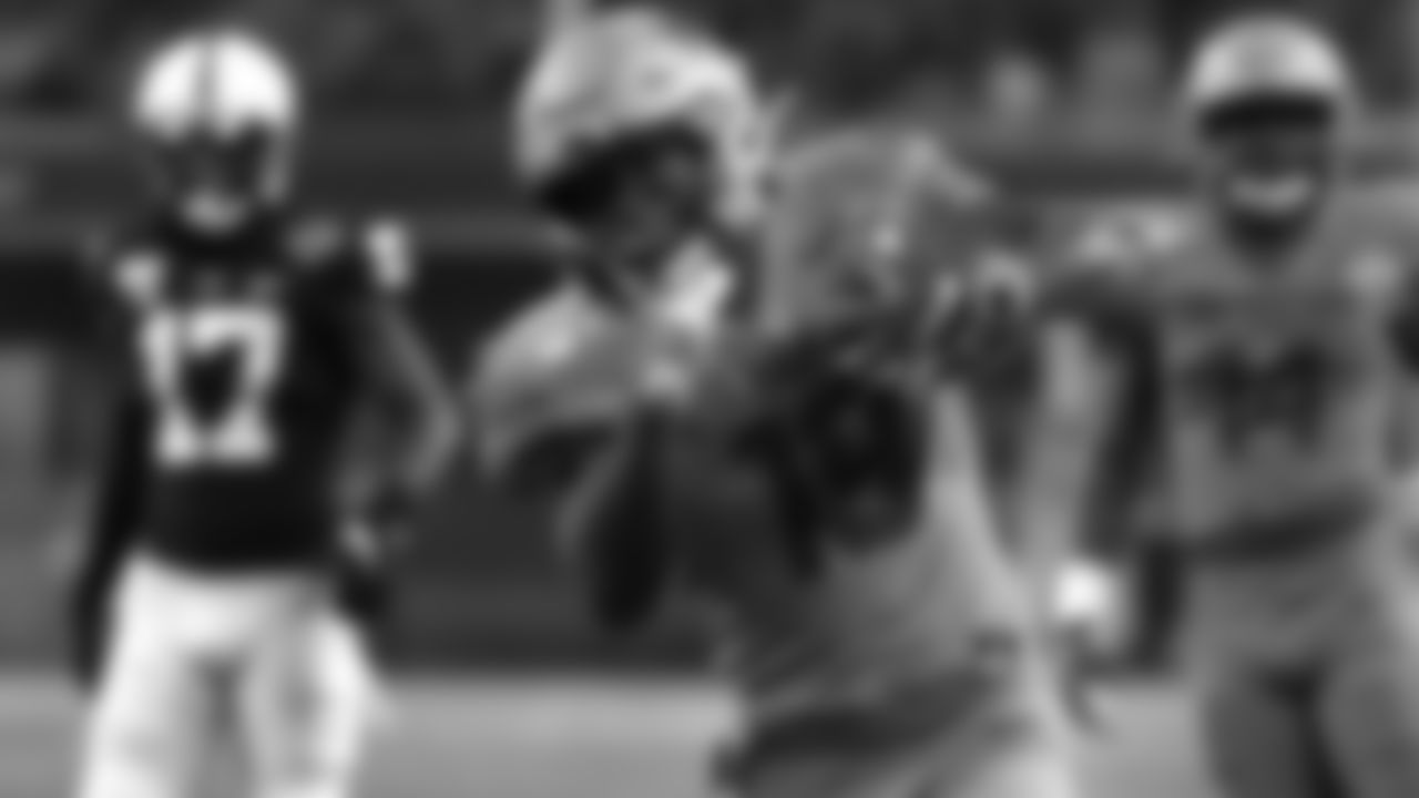In 18 career games (14 starts) at Memphis, Kenneth Gainwell registered 2,212 all-purpose yards (1,550 rushing, 662 receiving) and 17 career touchdowns