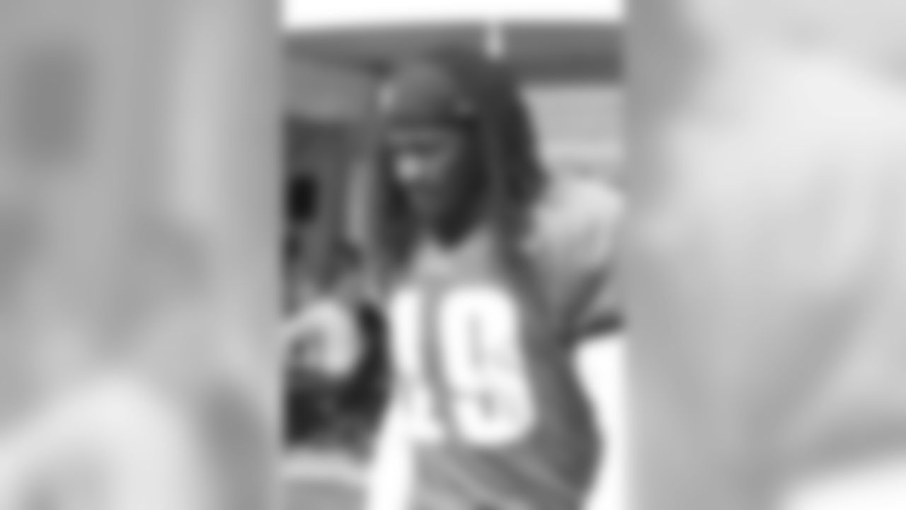 Newly signed WR Cobi Hamilton