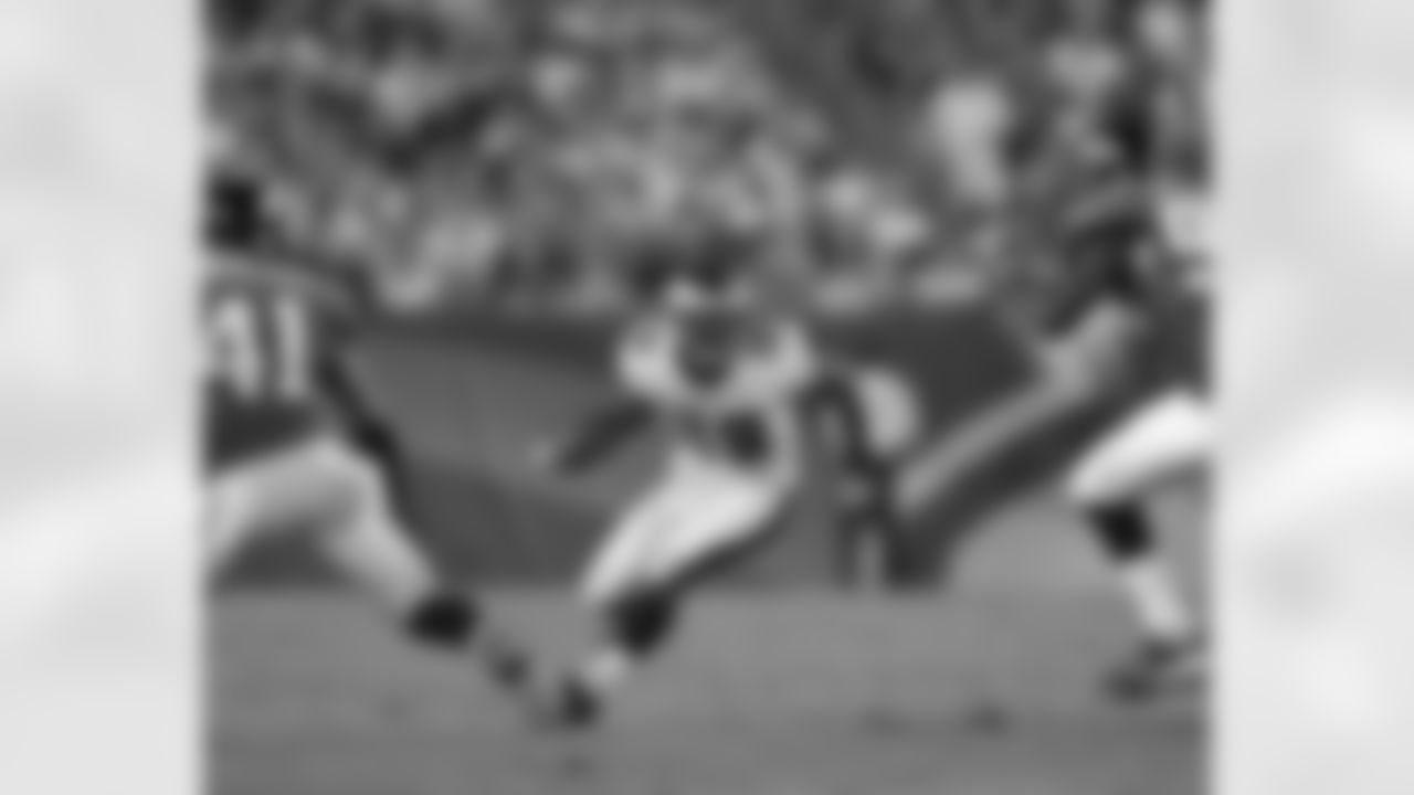RB LeSean McCoy looks for a lane