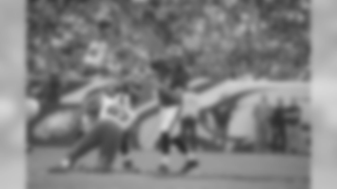 In 2011, Bradford started 10 games for St. Louis and completed 53.5 precent of his passes for 2,164 yards and six touchdowns