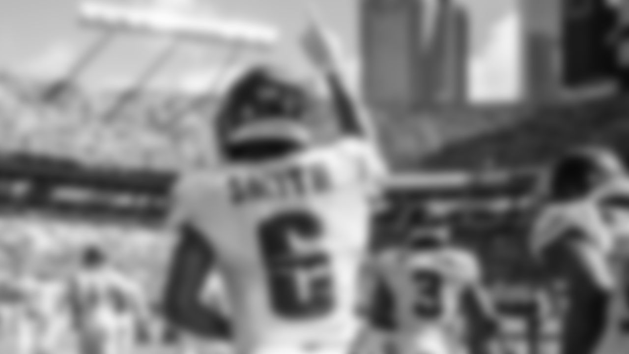 WR DeVonta Smith