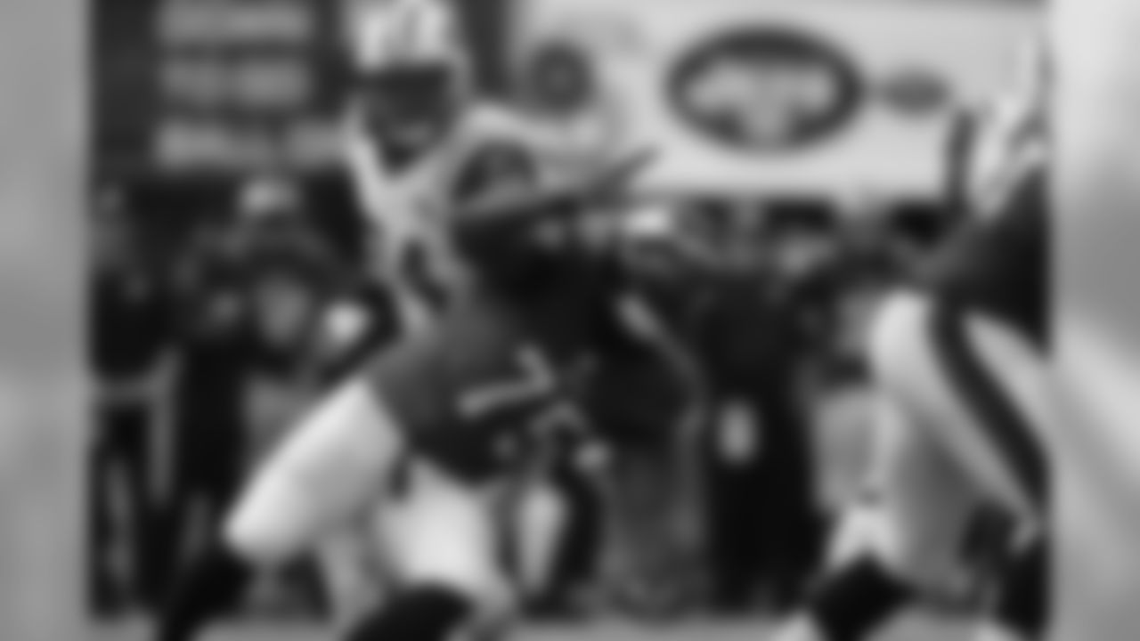 DE Vinny Curry is not giving up