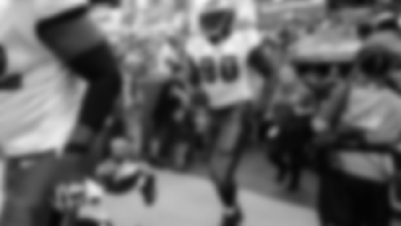 Philadelphia Eagles' defensive lineman Clifton Geathers leaves the tunnel for the field.