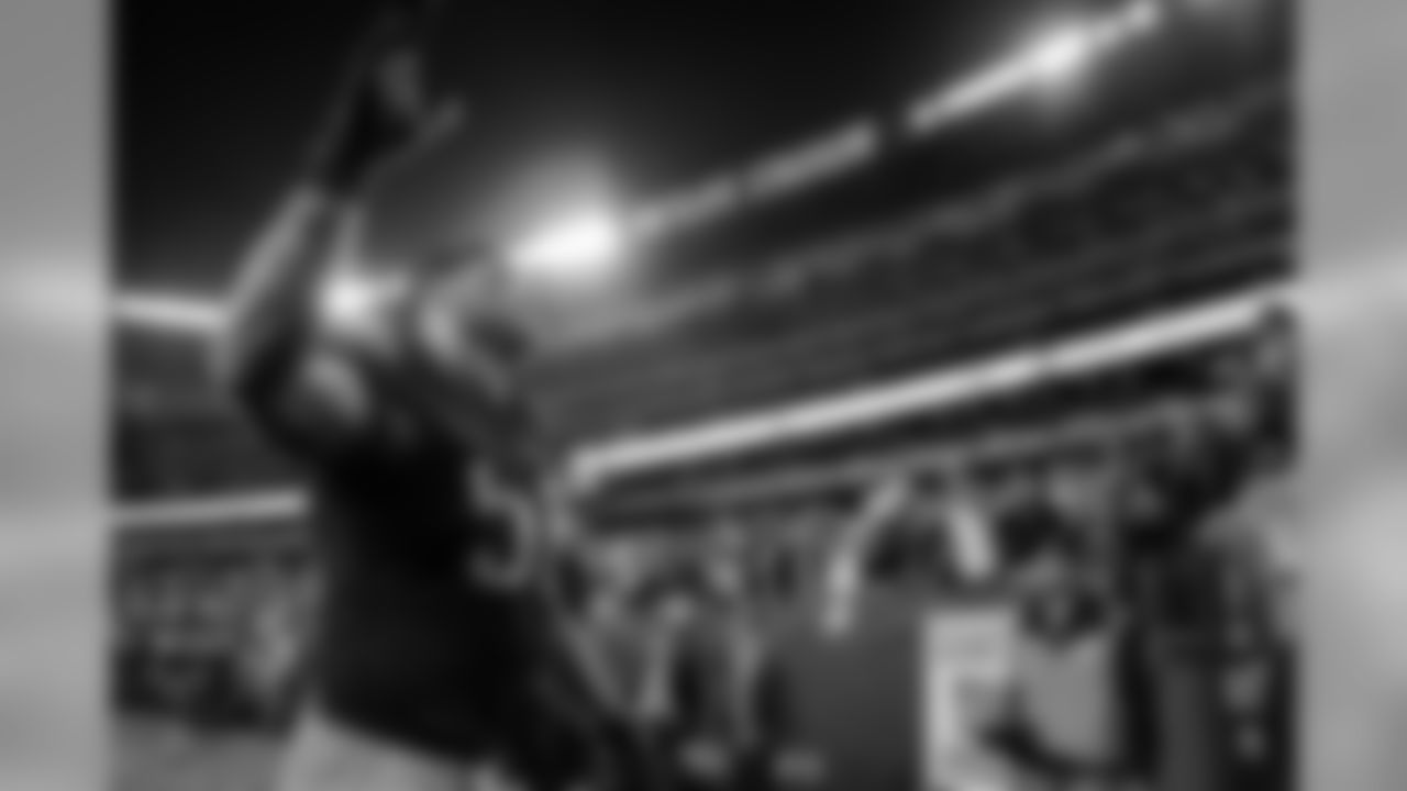 DE Chris Long
Philadelphia Eagles vs. New York Giants at MetLife Stadium on October 11, 2018.