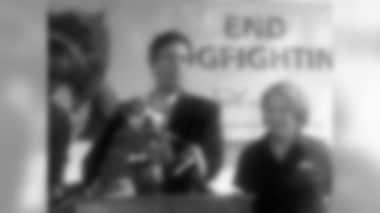 Philadelphia Welcomes "End Dogfighting"