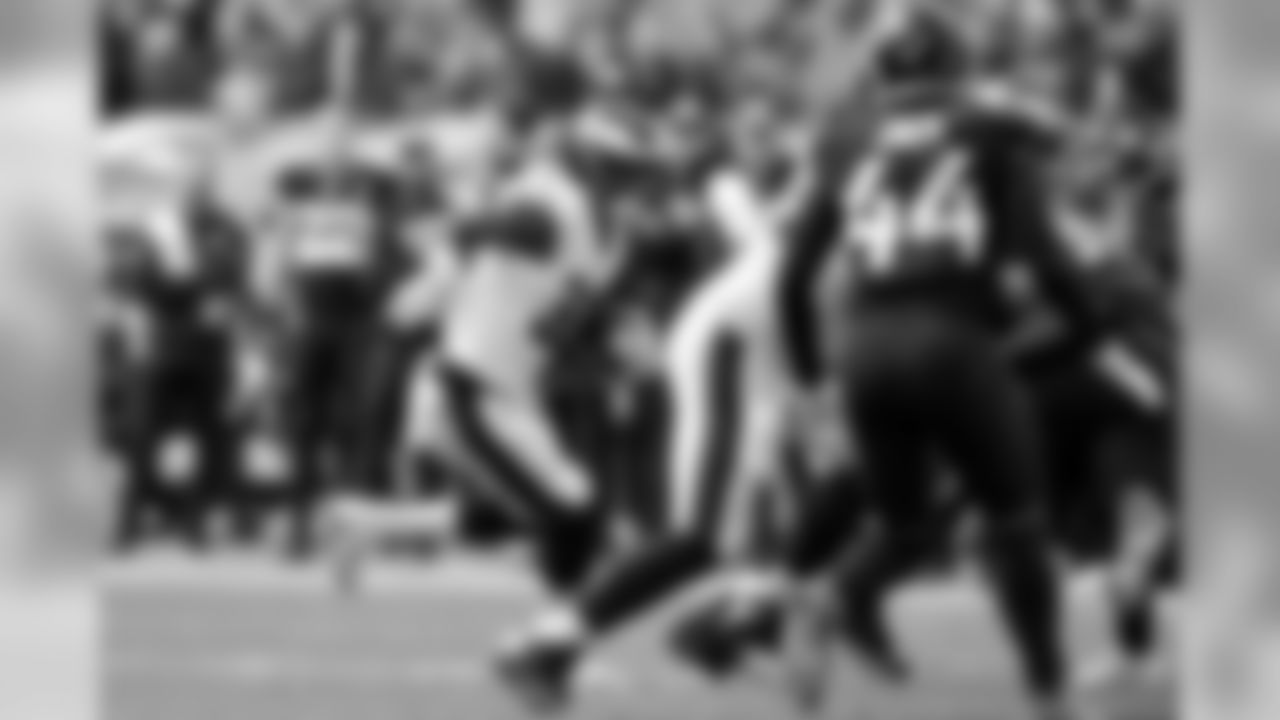 RB Josh Adams
Philadelphia Eagles vs. Jacksonville Jaguars at Wembley Stadium on October 28, 2018