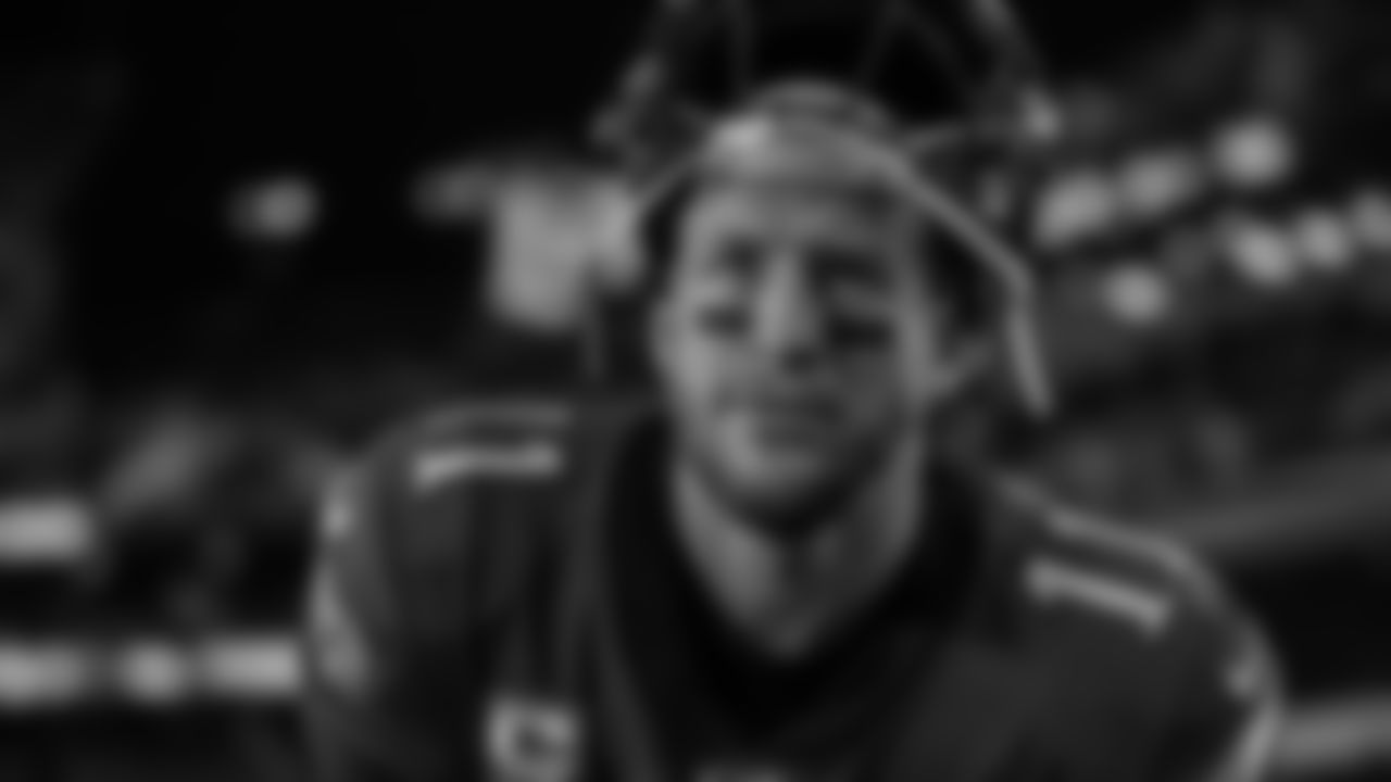 QB Carson Wentz