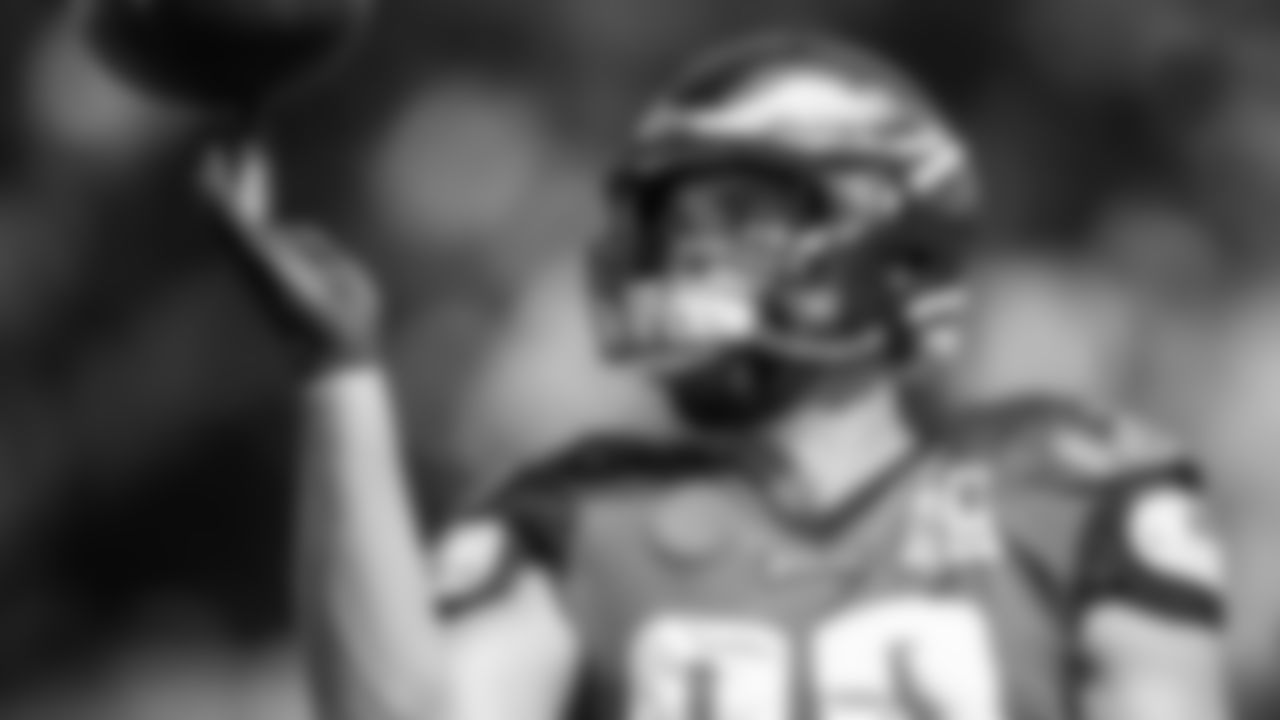 TE Dallas Goedert