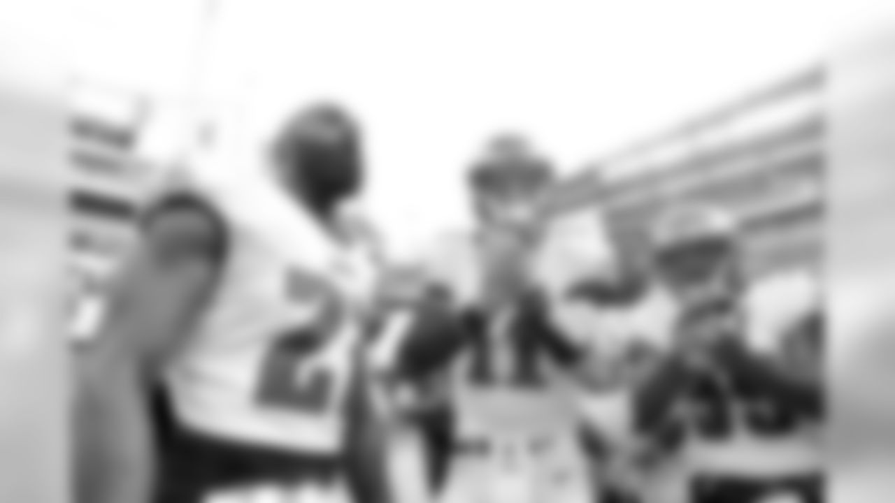 Pre-game huddle