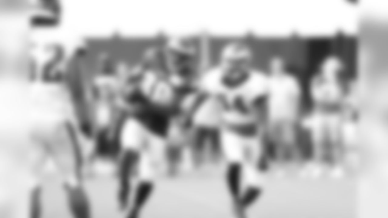RB Byron Marshall
