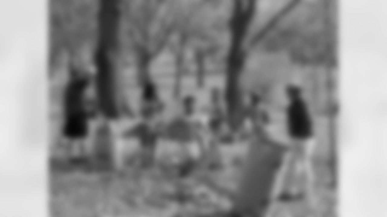 To help out, Riverbend Environmental Education Center brought 15-20 students from the Stephen Girard School in South Philadelphia