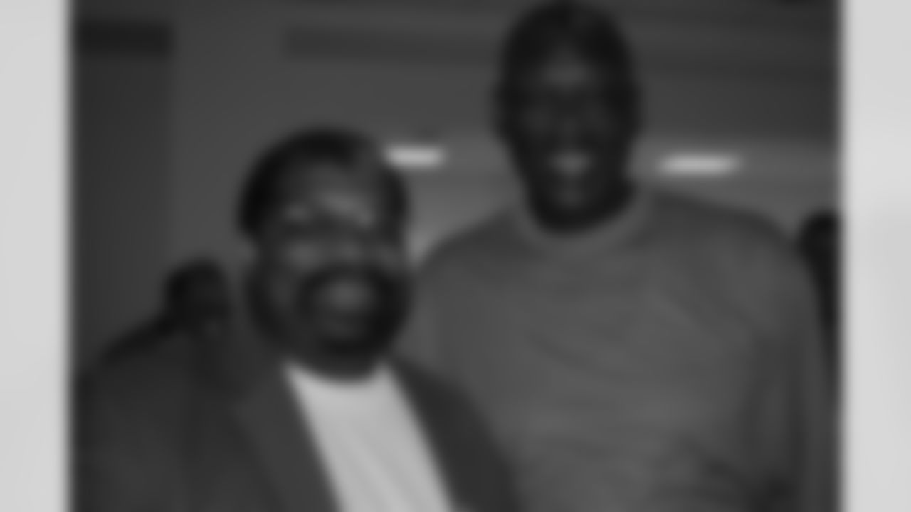 Harold Carmichael with a happy guest