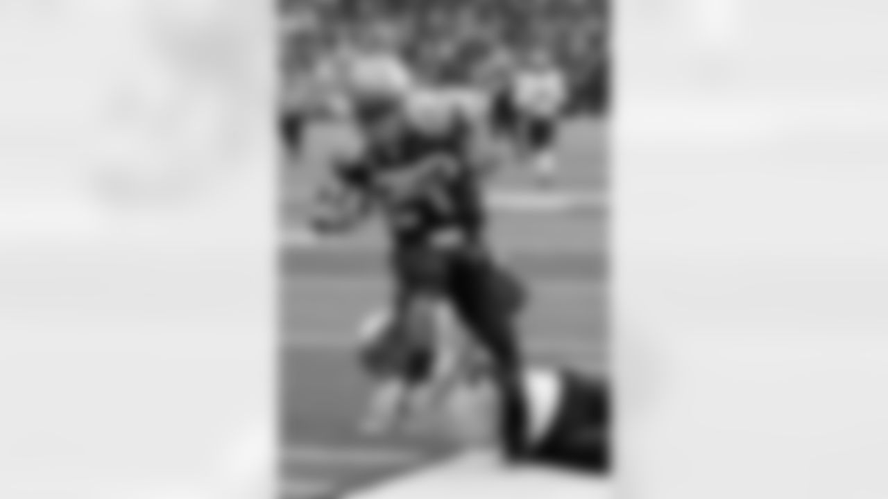 RB Kenjon Barner had a monstrous collegiate career at Oregon as he rushed for over 40 touchdowns and over 3,500 yards during his career