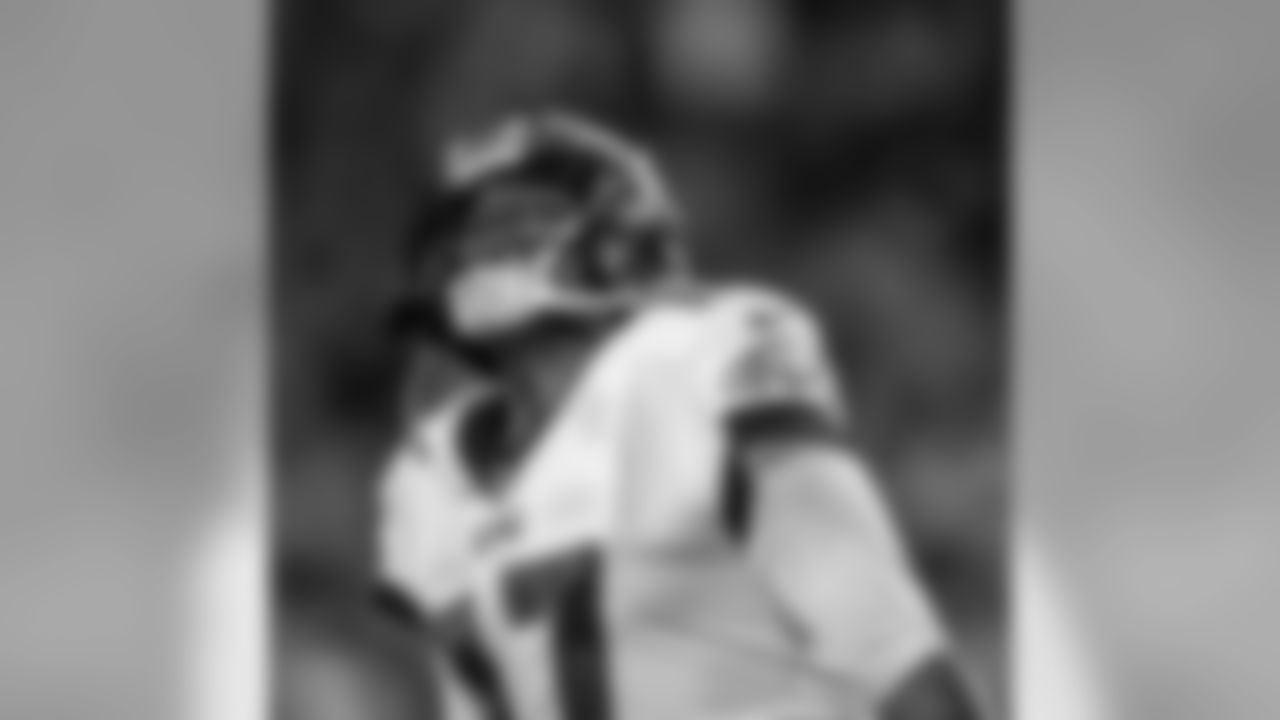 WR Alshon Jeffery
Philadelphia Eagles vs. Los Angeles Rams at the Los Angeles Memorial Coliseum on December 16, 2018