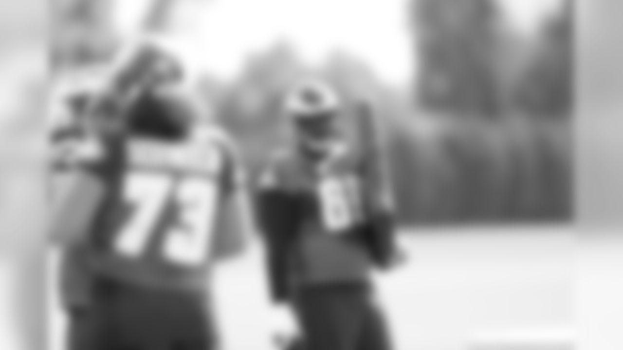 T Dillon Gordon glances over at G Isaac Seumalo.