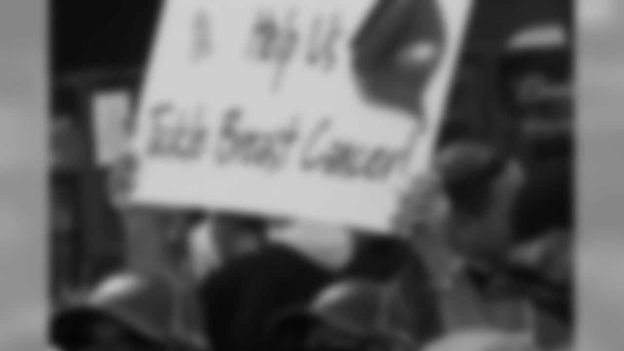 Our volunteers helping to raise money for a great cause!