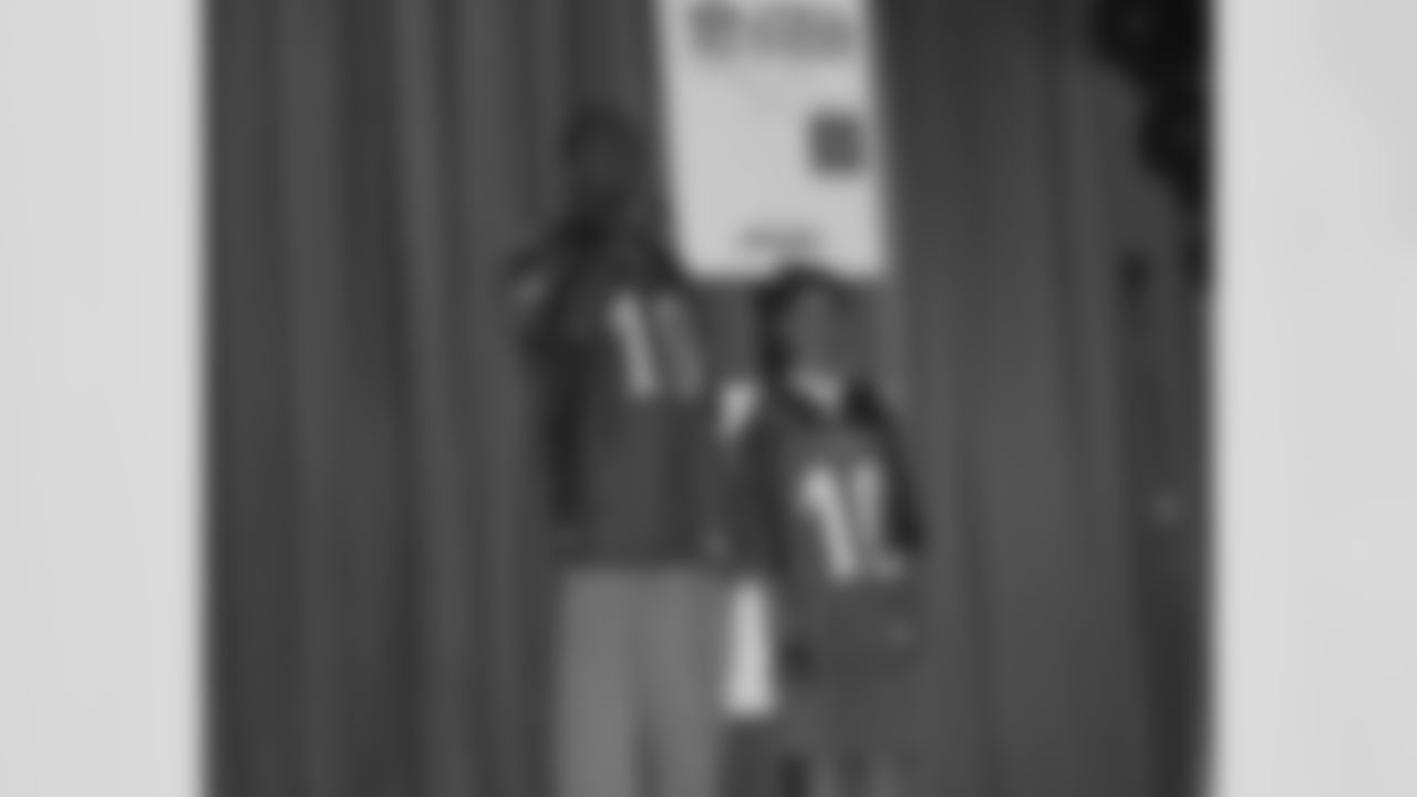 DeSean Jackson answered some questions and led an auditorium of students in an Eagles cheer