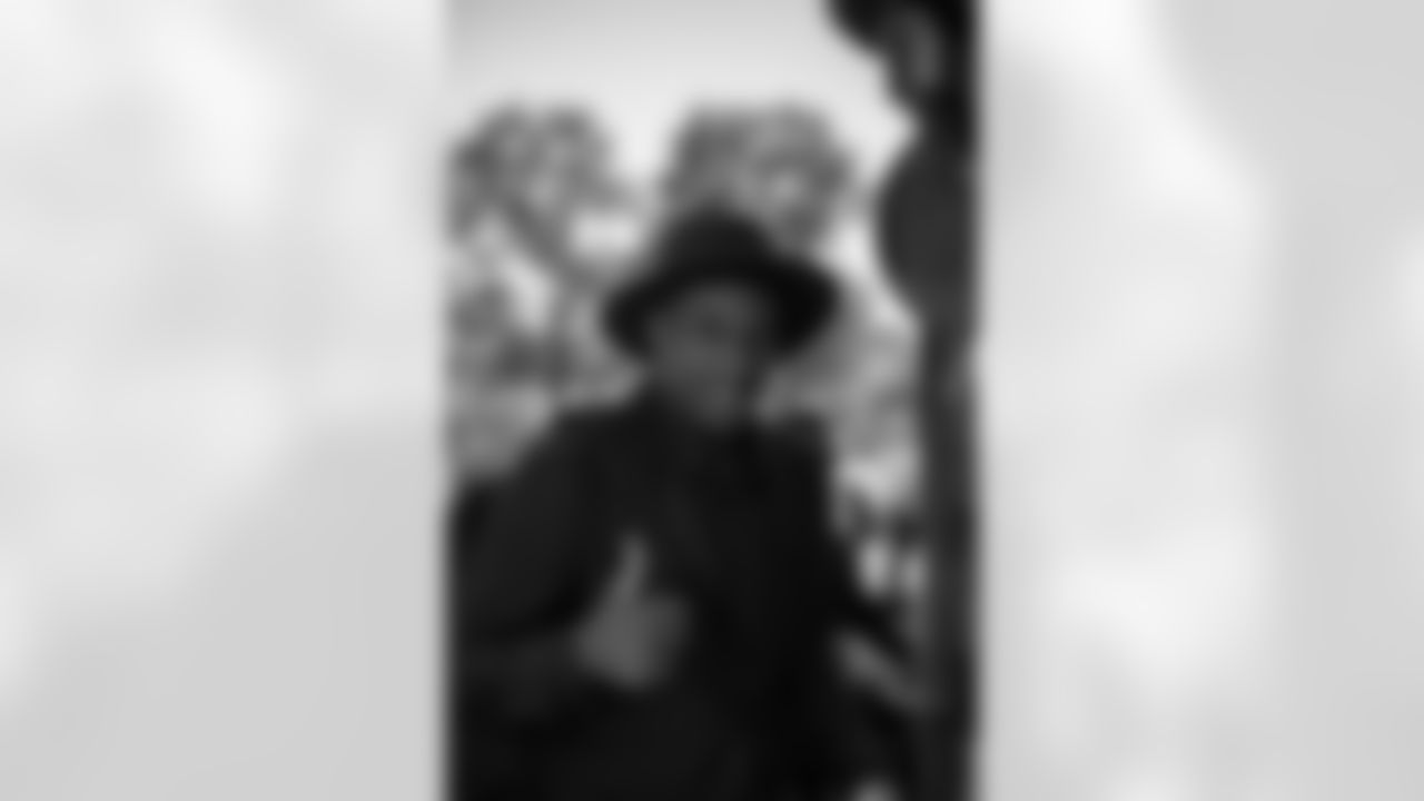 CB C.J. Smith