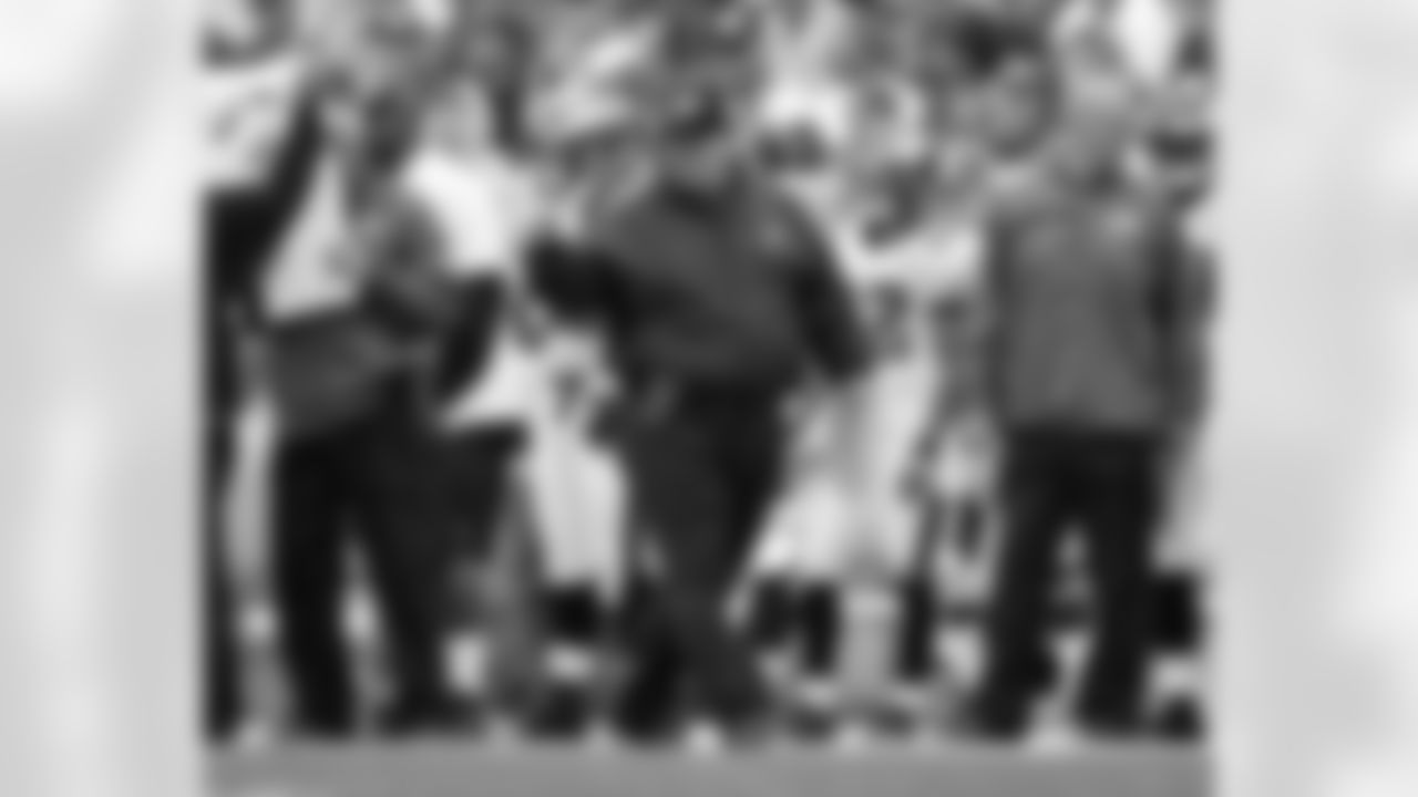 Head Coach Andy Reid on the sidelines