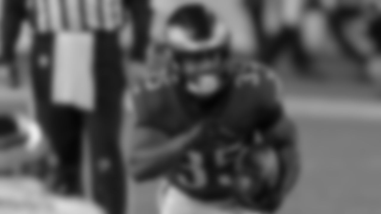 RB Boston Scott
Philadelphia Eagles vs. Seattle Seahawks at Lincoln Financial Field on November 30, 2020