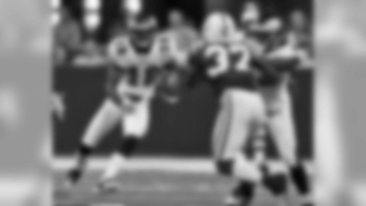 Rookie Jeremy Maclin in action