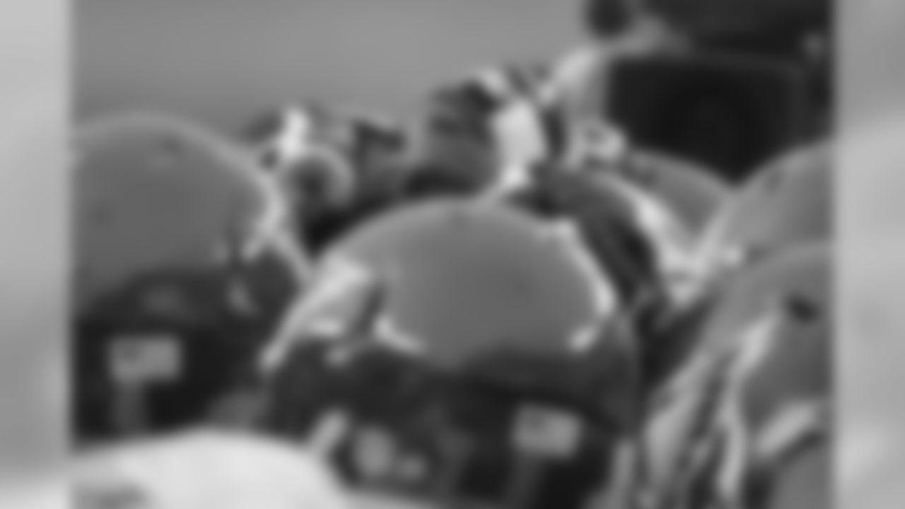 Eagles huddle