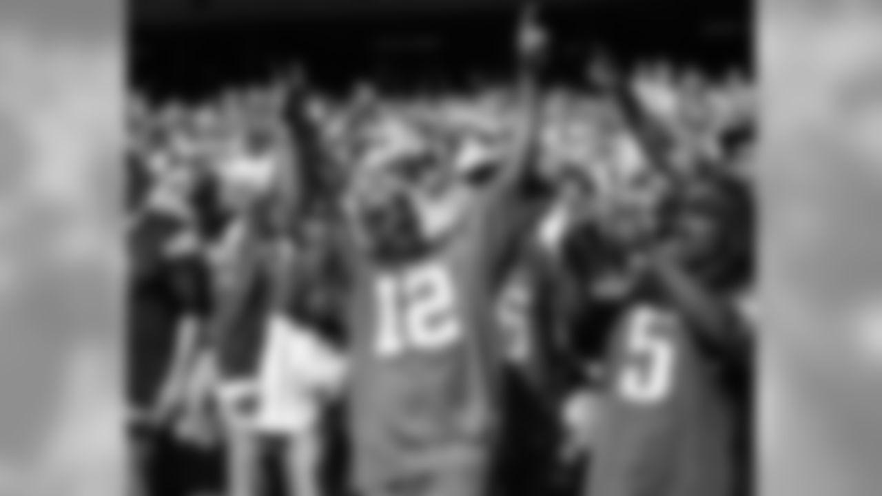 E-A-G-L-E-S, Eagles!