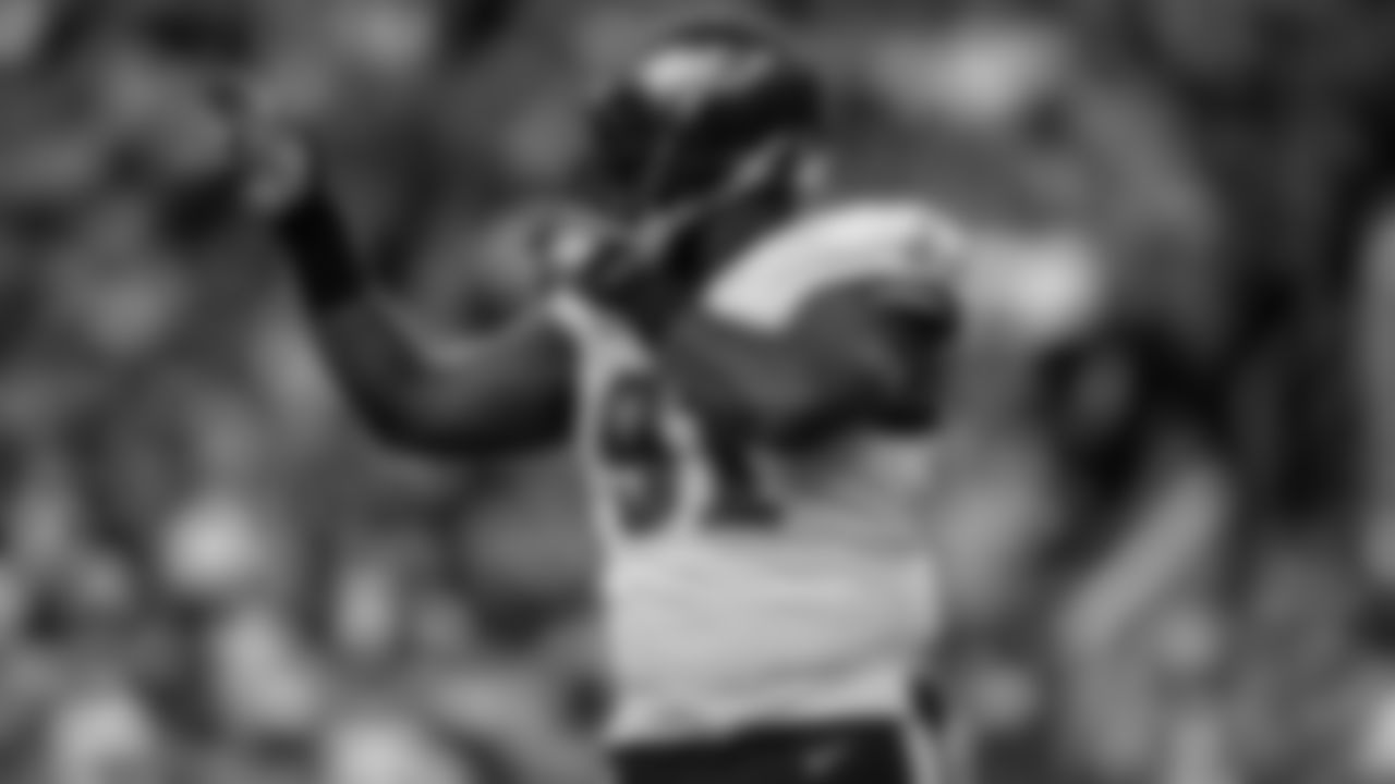 DT Fletcher Cox
