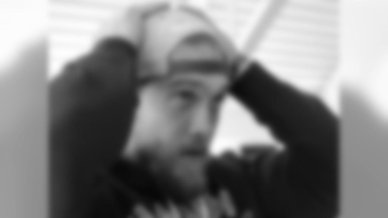 LB Bryan Braman gets the hat just right
