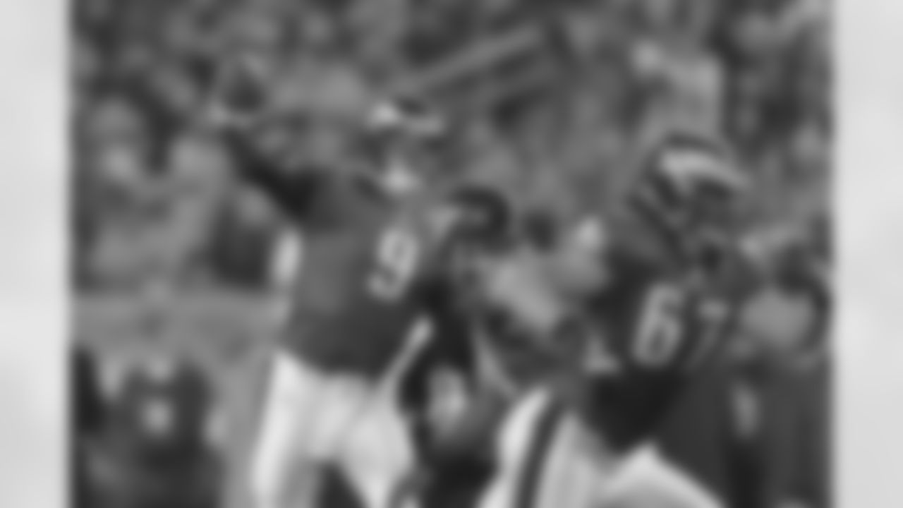 QB Nick Foles