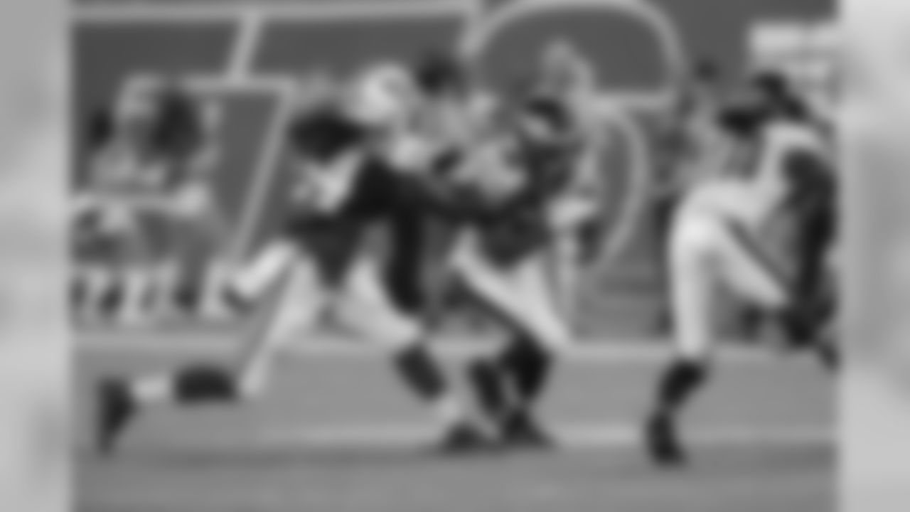 RB Raheem Mostert has another carry